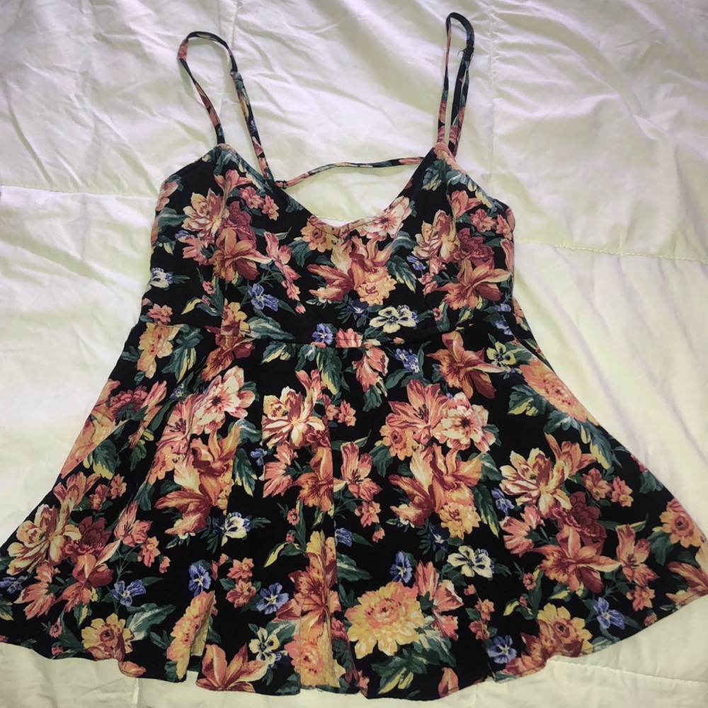 Forever 21 open back floral tank top